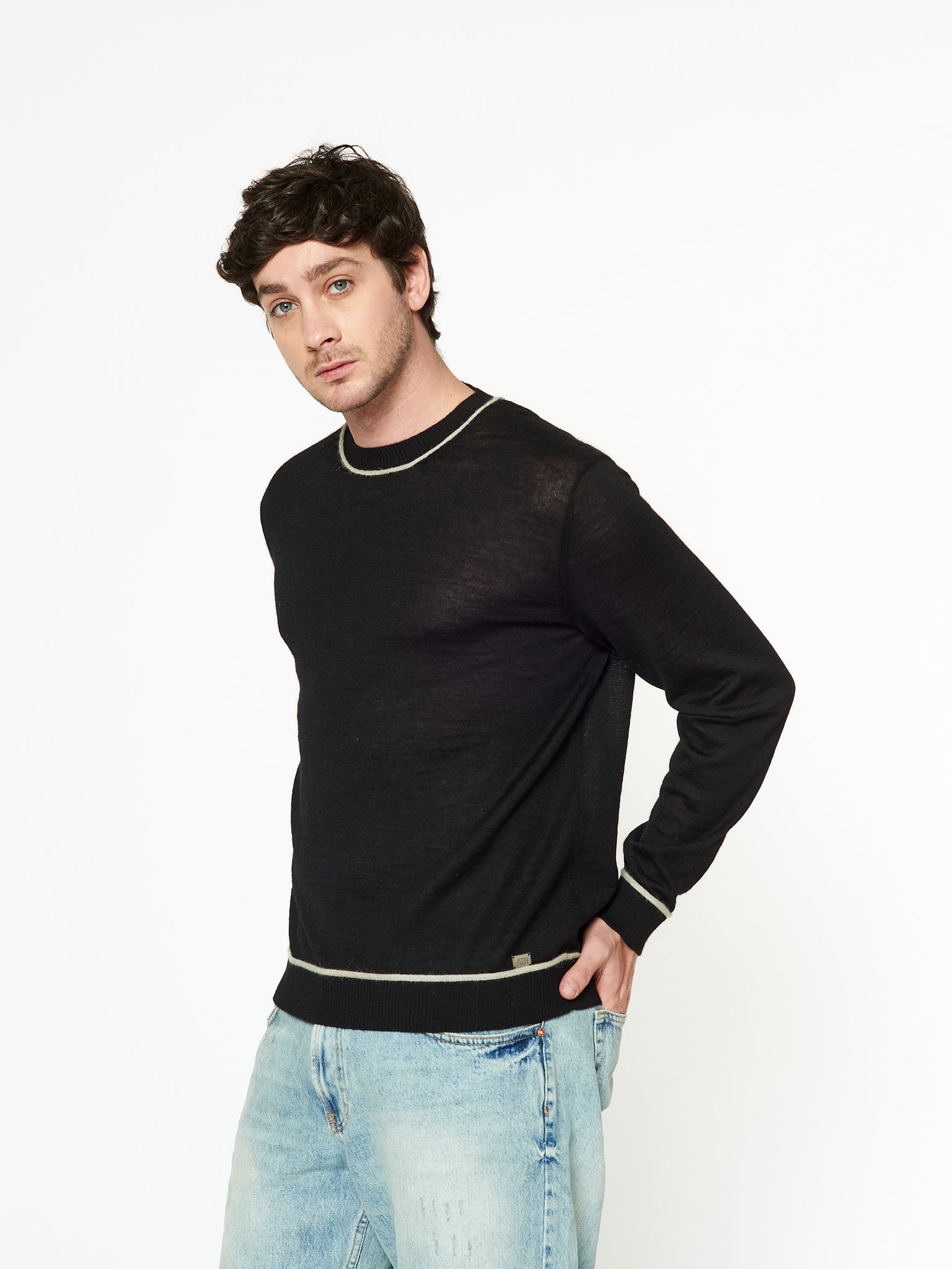 SUÉTER PELISTER | NEGRO