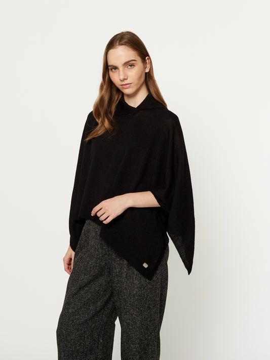 PONCHO USHBA | NEGRO